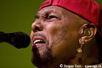 Aaron Neville 3