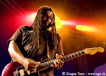 Alvin Youngblood Hart 2