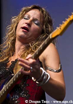Ana Popovic 4