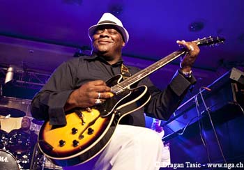 Earnest Guitar Roy 5