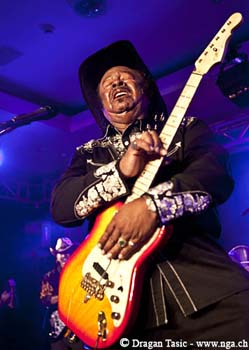 Guitar Shorty 4