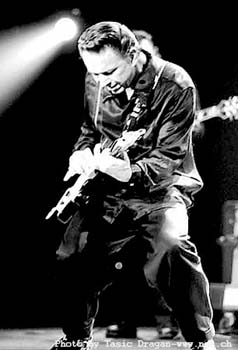 Jimmie Vaughan 3
