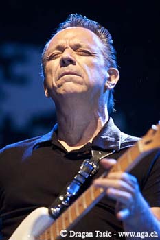 Jimmie Vaughan 4
