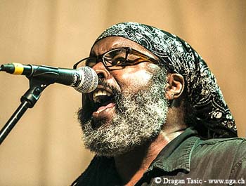 Alvin Youngblood Hart 4