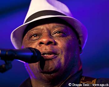 Earnest Guitar Roy 1