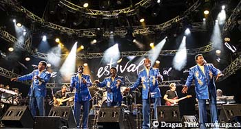 The Temtations Review feat. Dennis Edwards 1