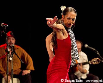 Compania Leonor Moro 2