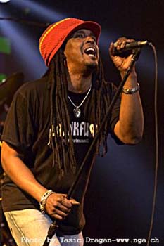 Bernard Fowler 1