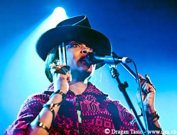 Erykah Badu 3