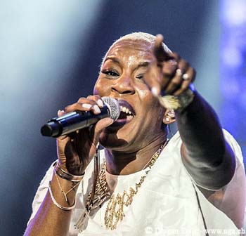 Liv Warfield 1