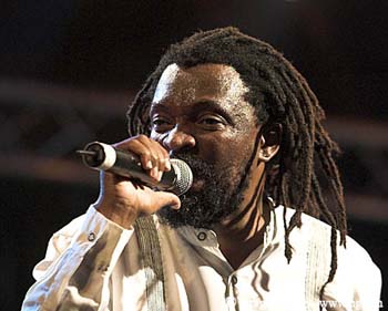 Lucky Dube 1